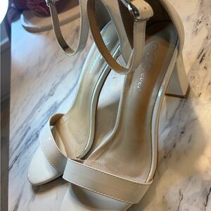 Elegant white Heels